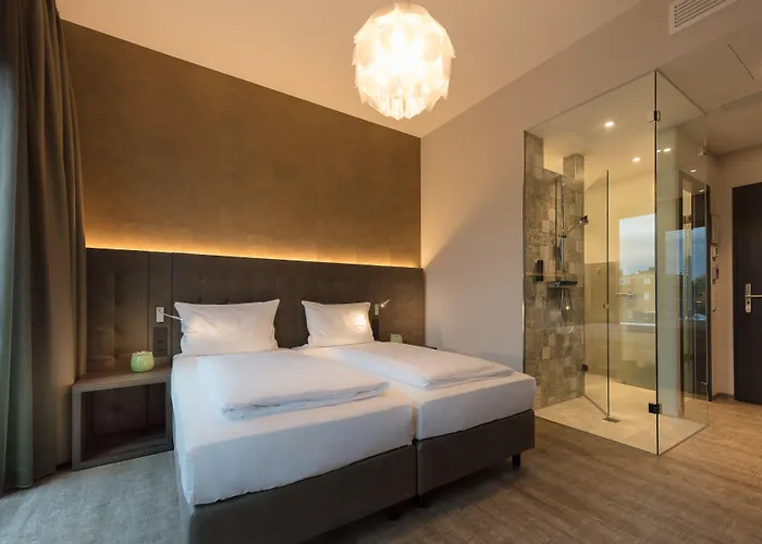 Deck 8 Designhotel.soest 3* 조에스트